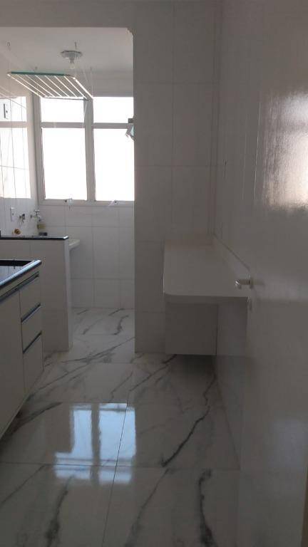 Apartamento à venda com 2 quartos, 58m² - Foto 6