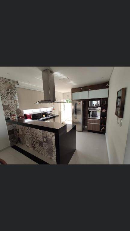Sobrado à venda com 3 quartos, 246m² - Foto 3