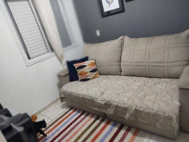 Apartamento à venda com 3 quartos, 90m² - Foto 2