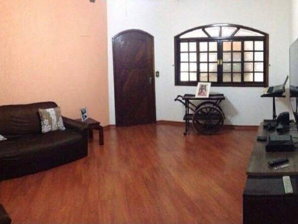 Sobrado à venda com 3 quartos, 130m² - Foto 1