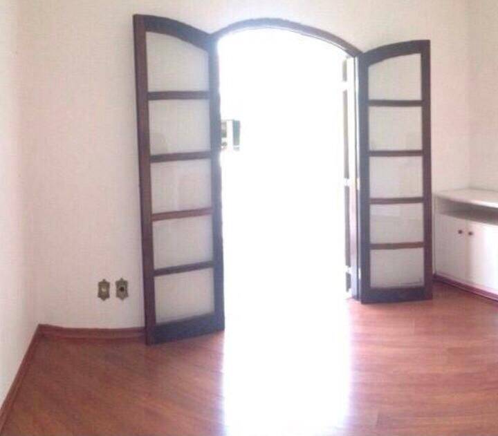 Sobrado à venda com 3 quartos, 130m² - Foto 3