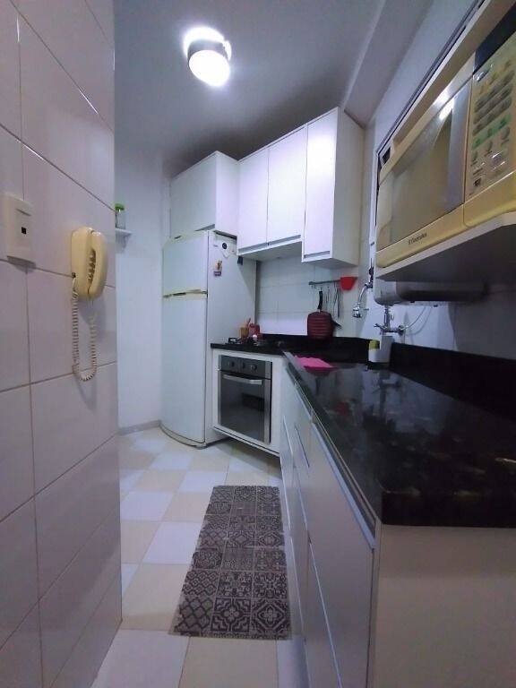 Apartamento à venda com 3 quartos, 77m² - Foto 19