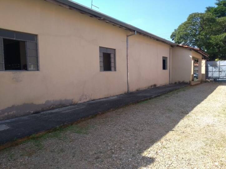 Casa à venda com 3 quartos, 200m² - Foto 2
