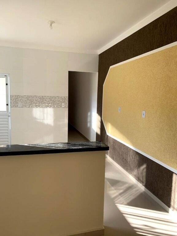 Casa à venda com 2 quartos, 62m² - Foto 5