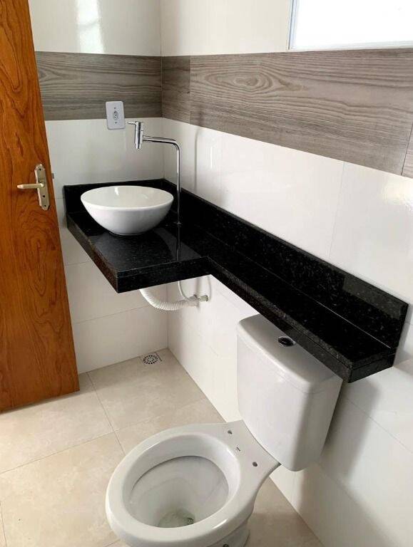 Casa à venda com 2 quartos, 62m² - Foto 6
