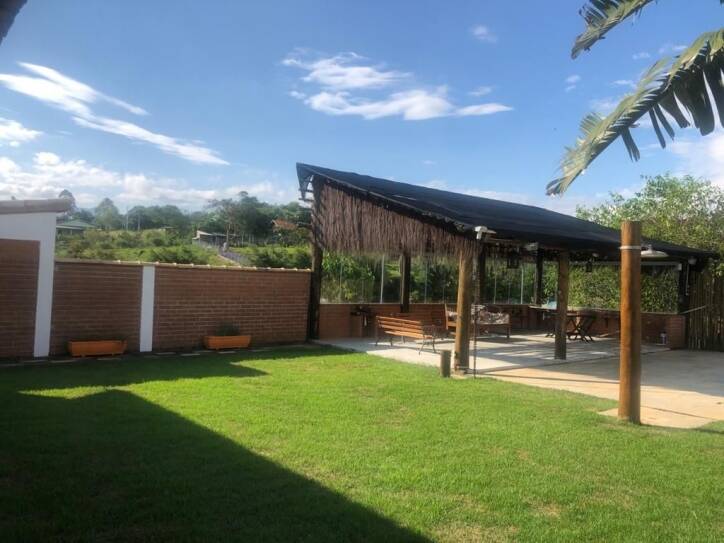 Chácara à venda com 3 quartos, 200m² - Foto 3