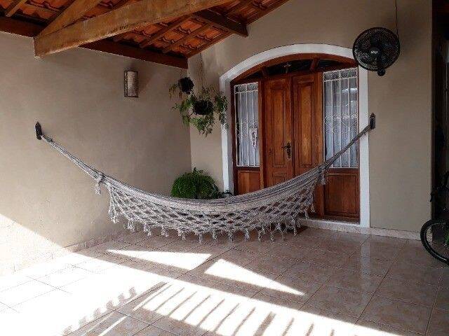 Casa à venda com 2 quartos, 104m² - Foto 1