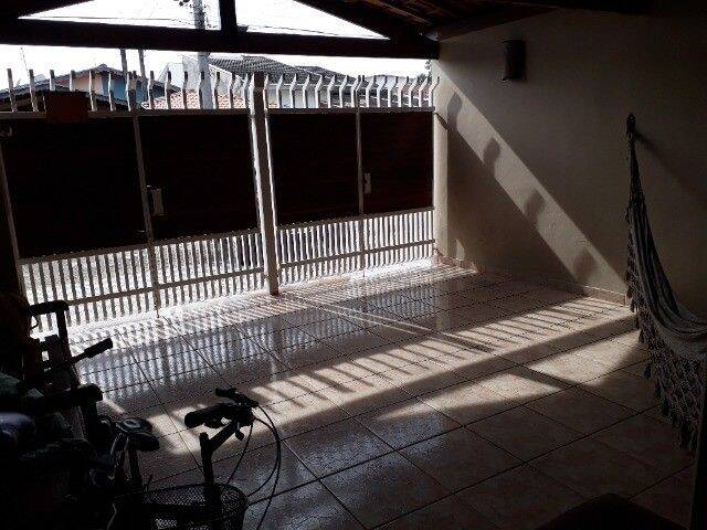 Casa à venda com 2 quartos, 104m² - Foto 2