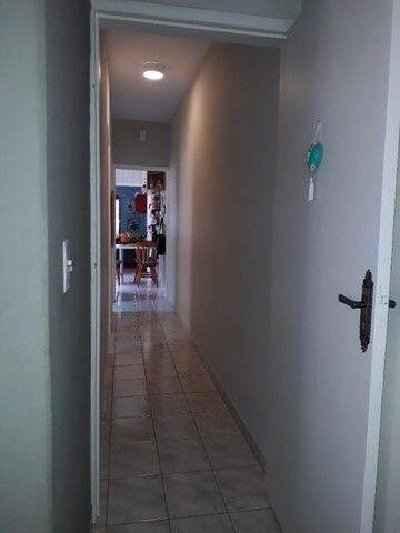 Casa à venda com 2 quartos, 104m² - Foto 3