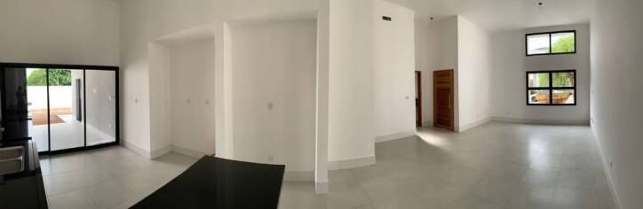 Casa à venda com 3 quartos, 151m² - Foto 2