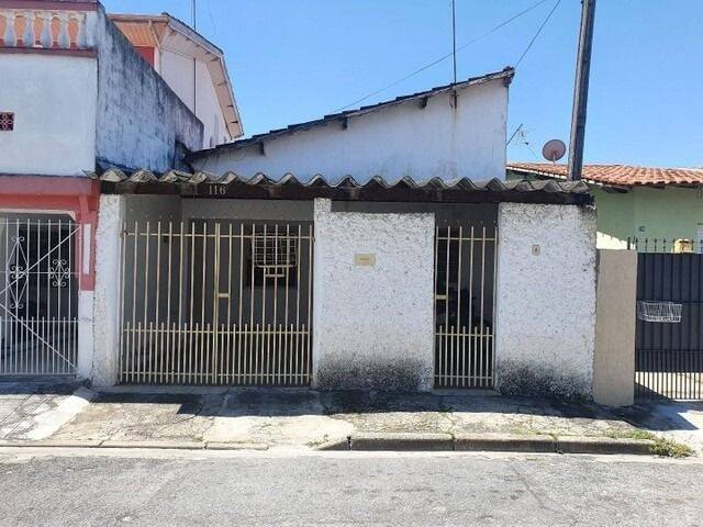 Casa à venda com 3 quartos, 180m² - Foto 1