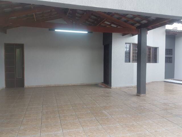 Casa, 1 quarto, 250 m² - Foto 2