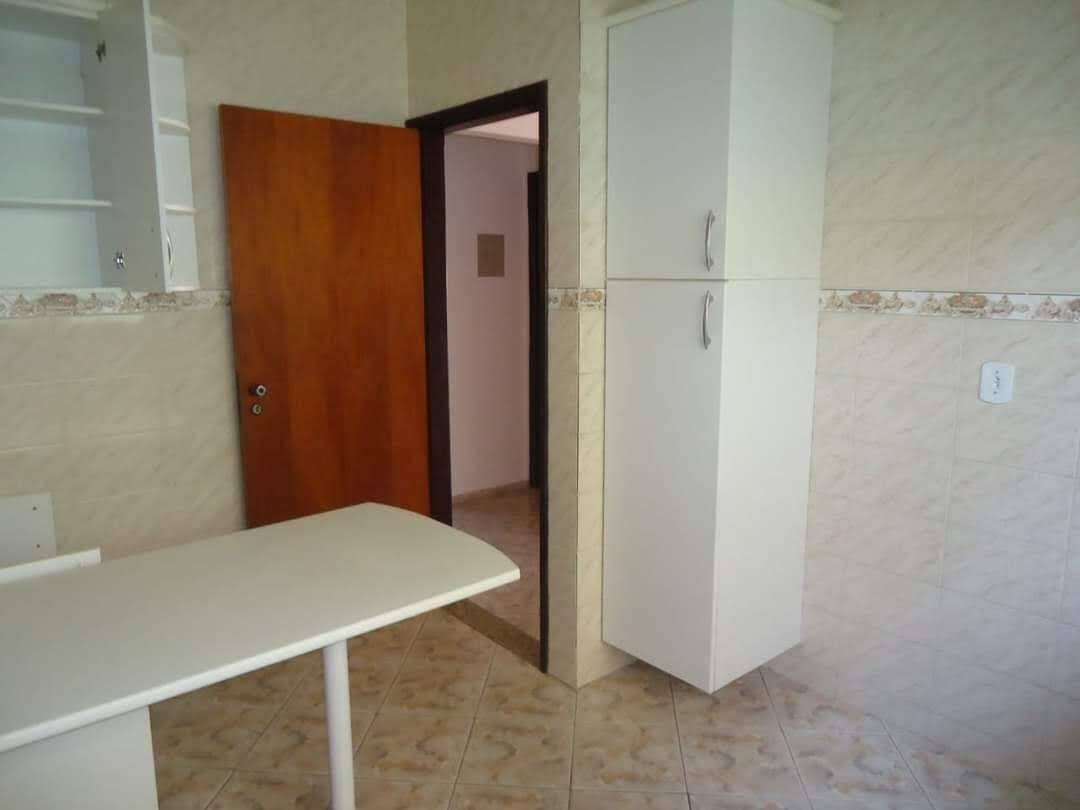 Casa à venda com 2 quartos, 117m² - Foto 18