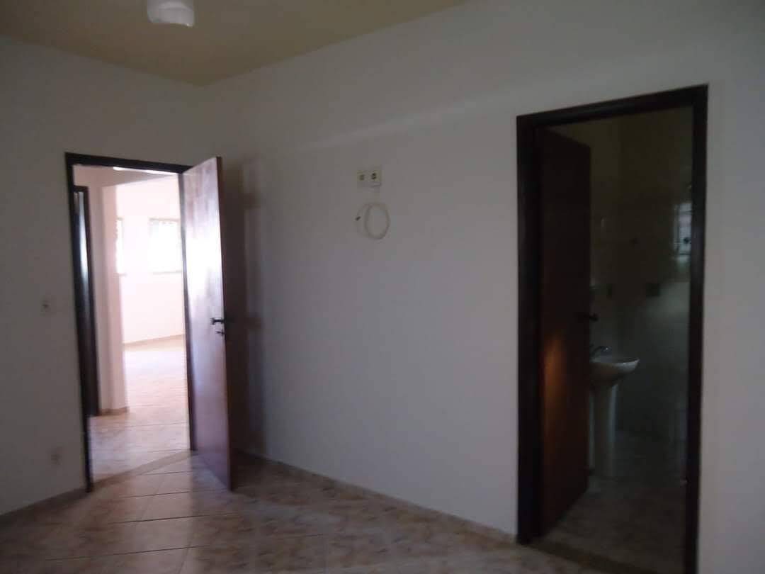 Casa à venda com 2 quartos, 117m² - Foto 11
