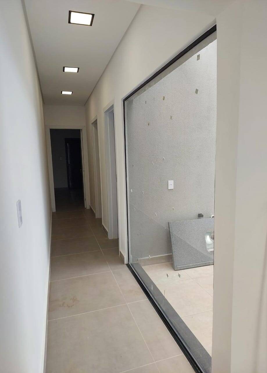 Casa à venda com 2 quartos, 64m² - Foto 9