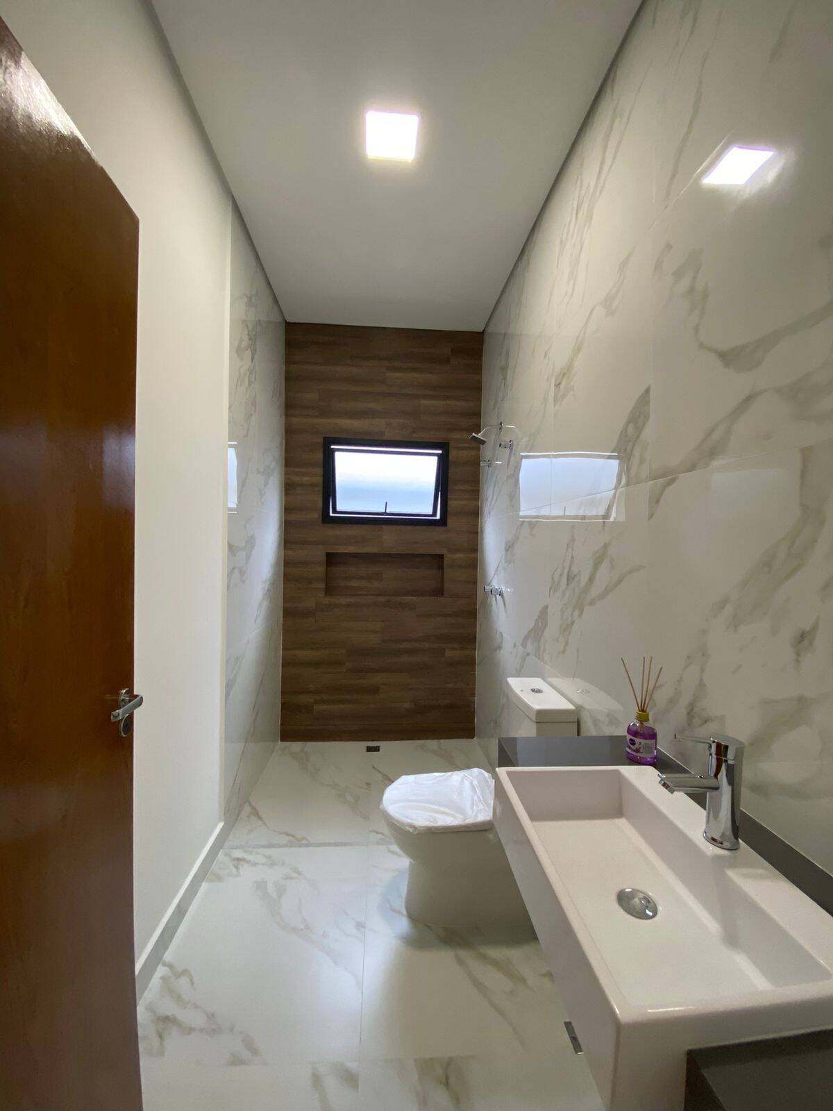Casa à venda com 3 quartos, 175m² - Foto 8