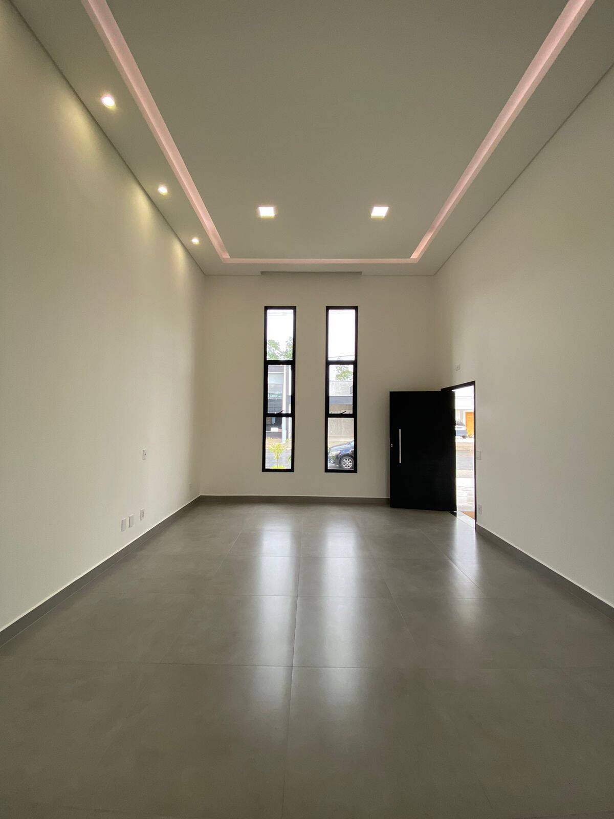 Casa à venda com 3 quartos, 175m² - Foto 2