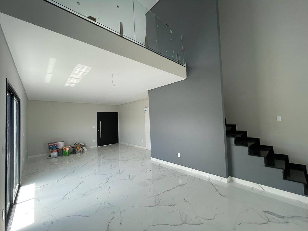 Casa à venda com 3 quartos, 200m² - Foto 4
