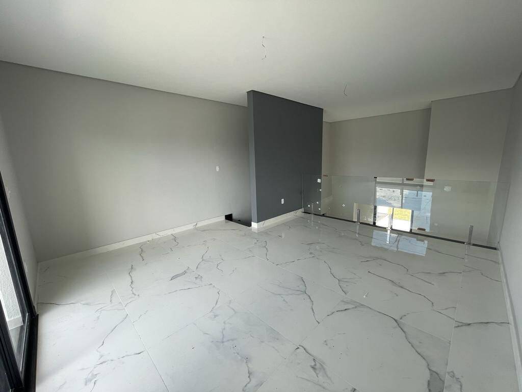Casa à venda com 3 quartos, 200m² - Foto 8