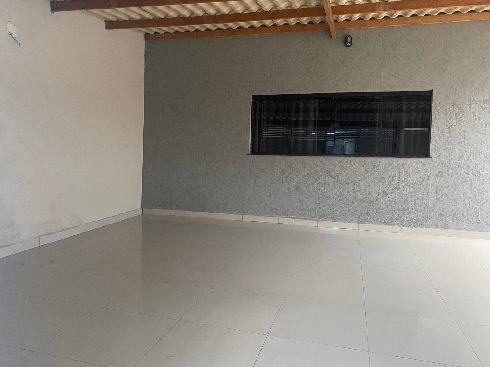 Casa à venda com 2 quartos, 155m² - Foto 2