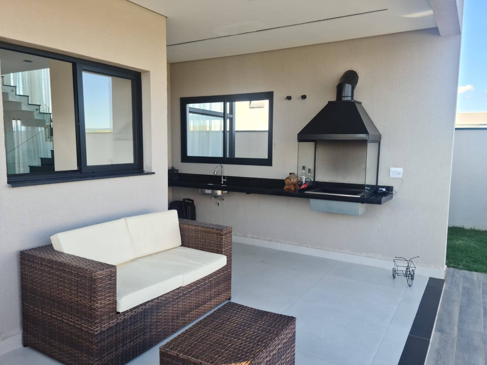 Casa à venda com 3 quartos, 240m² - Foto 6