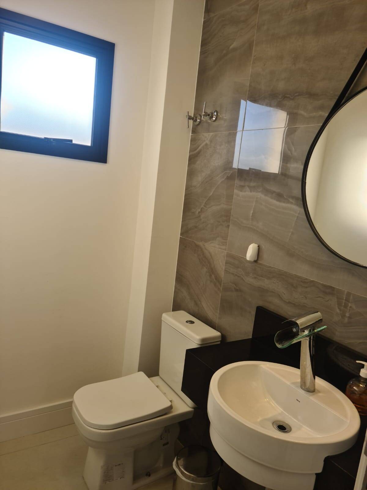 Casa à venda com 3 quartos, 240m² - Foto 14