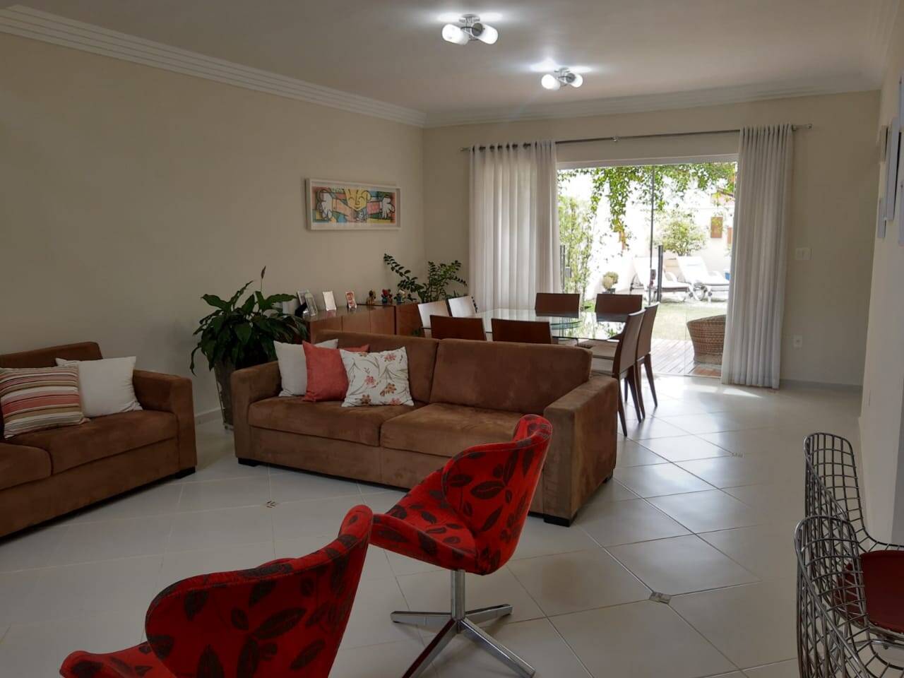 Casa à venda com 3 quartos, 237m² - Foto 3
