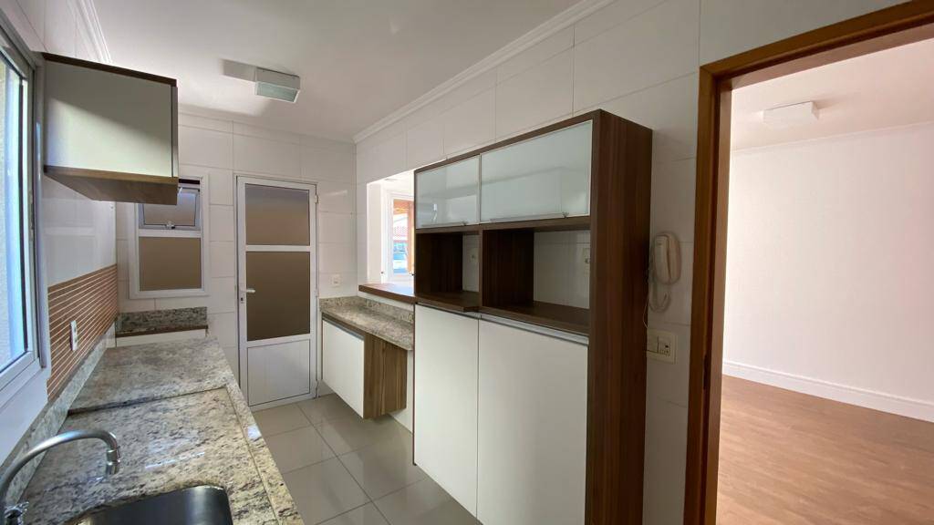 Casa à venda com 3 quartos, 156m² - Foto 3