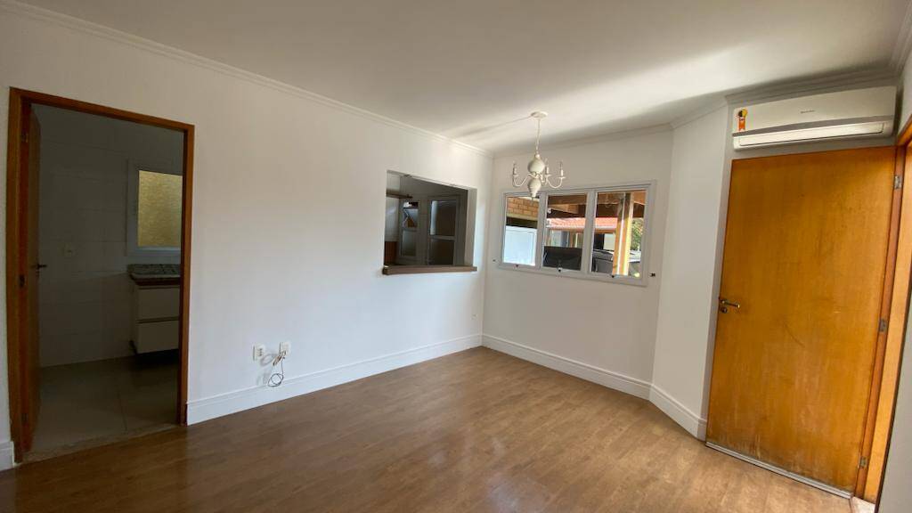 Casa à venda com 3 quartos, 156m² - Foto 4