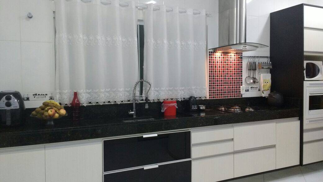 Casa à venda com 3 quartos, 160m² - Foto 9