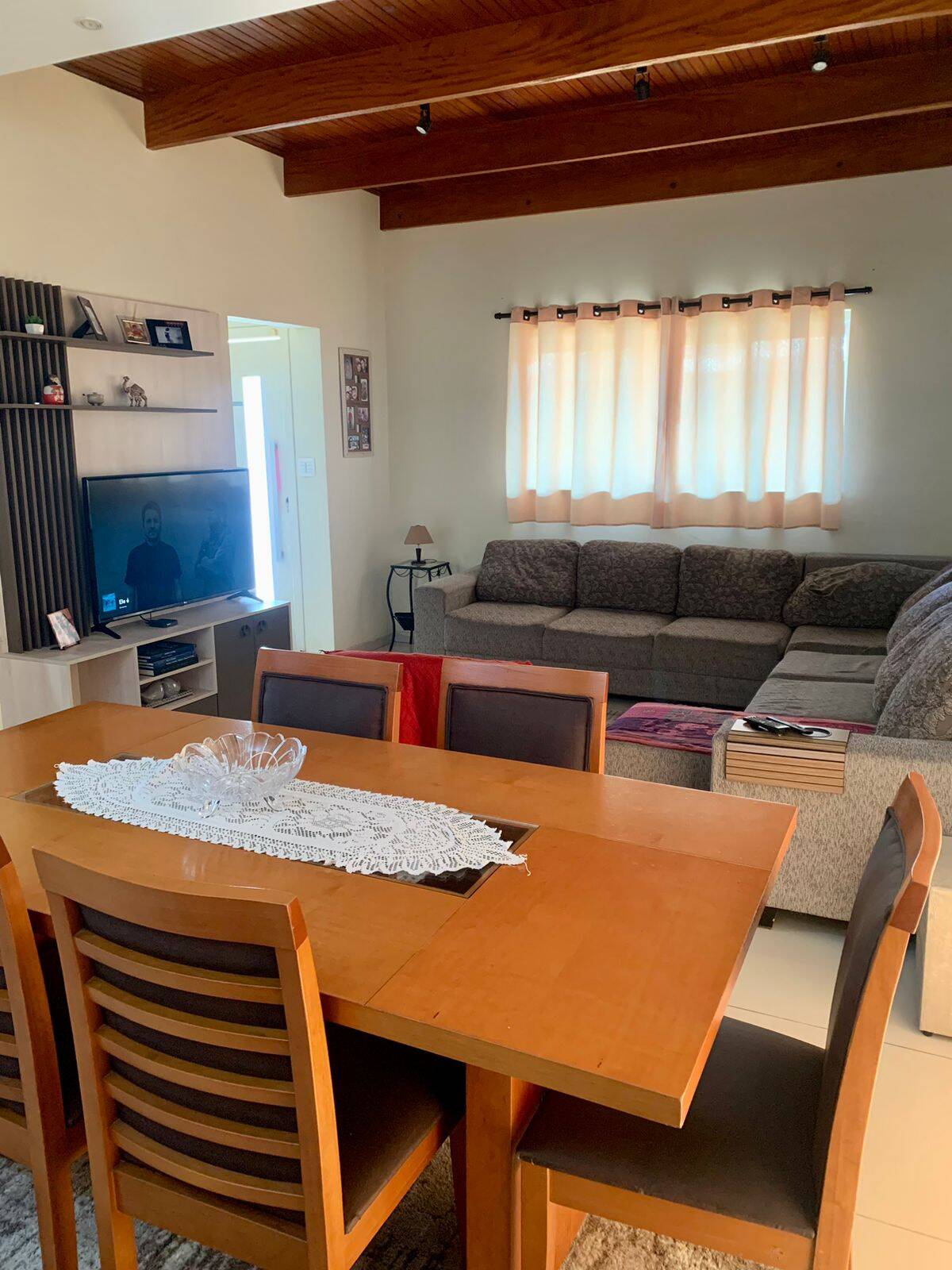 Casa à venda com 4 quartos, 215m² - Foto 3