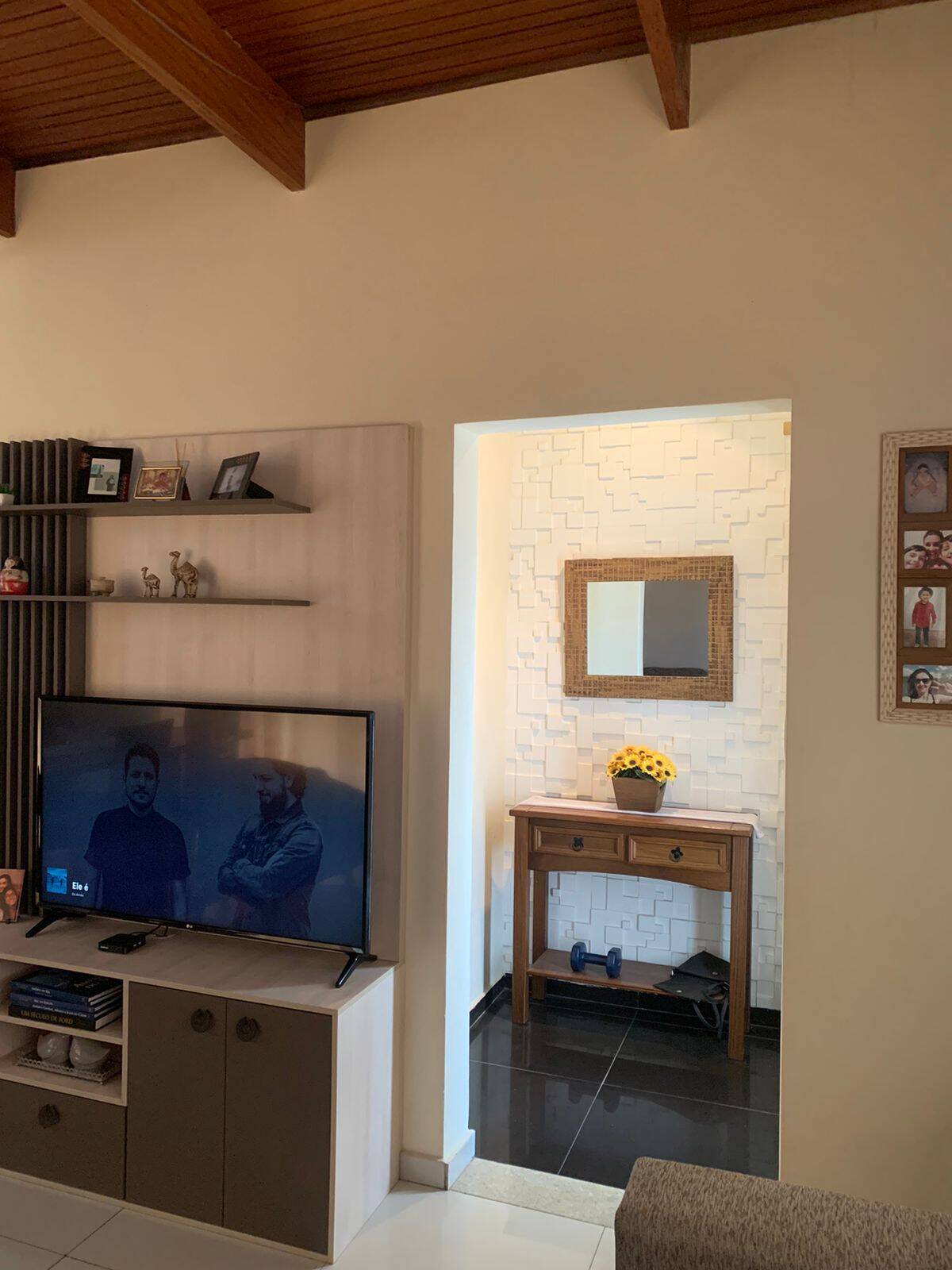 Casa à venda com 4 quartos, 215m² - Foto 4
