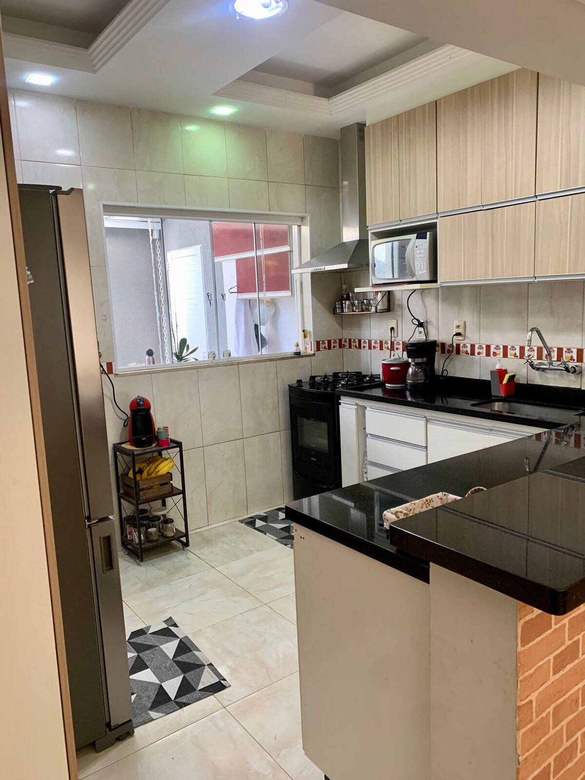 Casa à venda com 4 quartos, 215m² - Foto 7