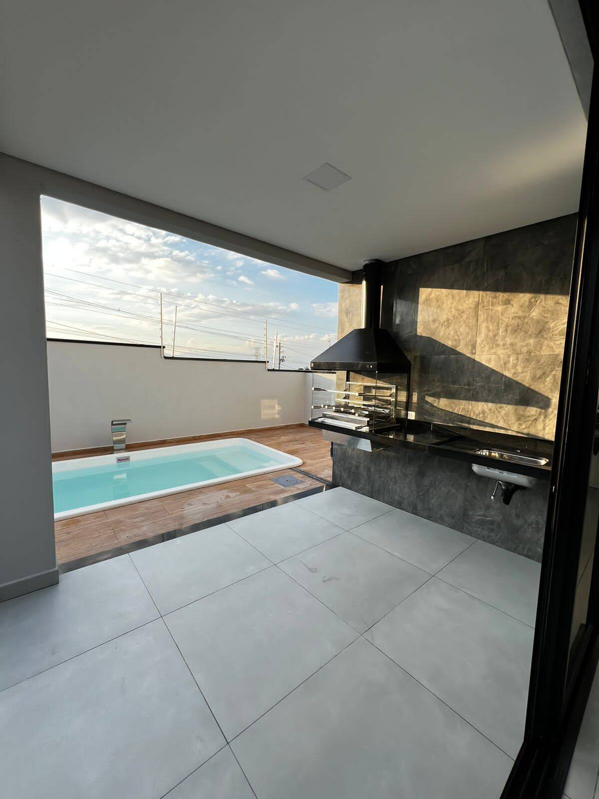 Casa à venda com 3 quartos, 155m² - Foto 10