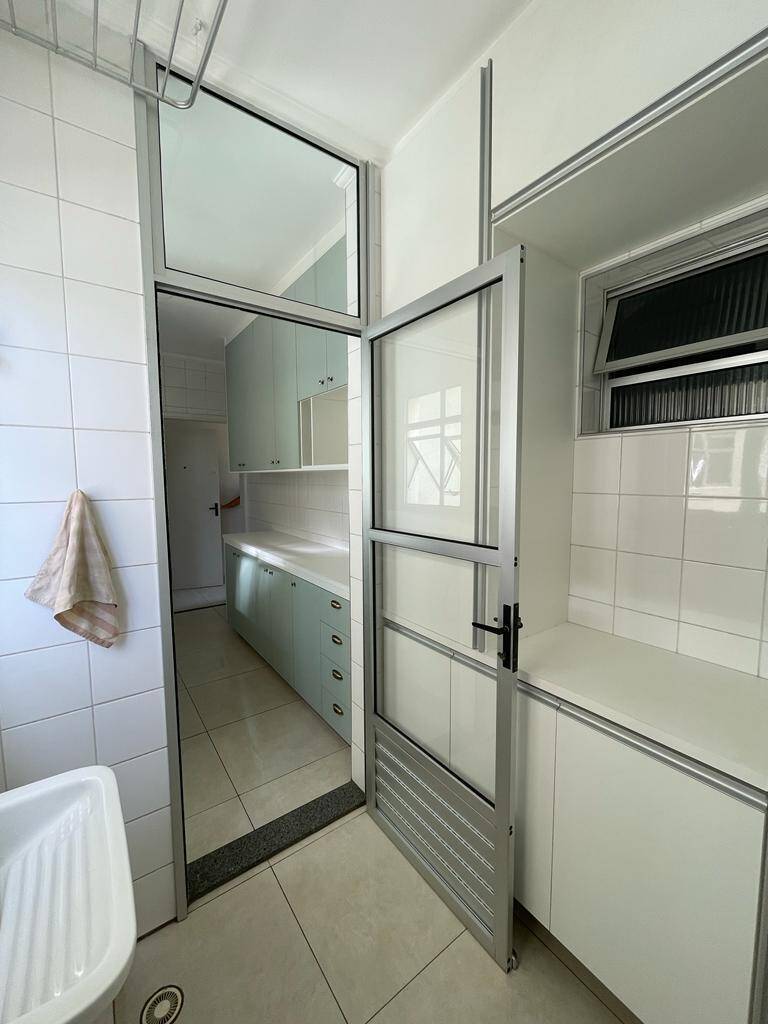 Apartamento para alugar com 3 quartos, 75m² - Foto 6