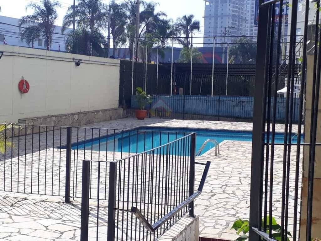 Apartamento para alugar com 3 quartos, 75m² - Foto 11