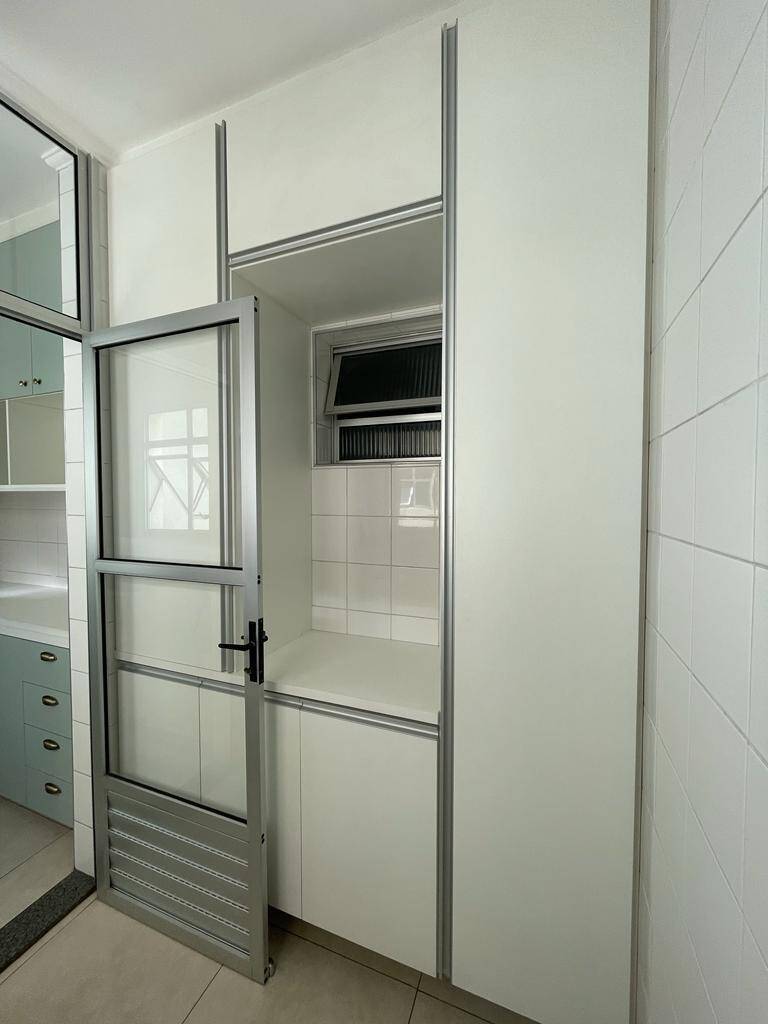 Apartamento para alugar com 3 quartos, 75m² - Foto 13