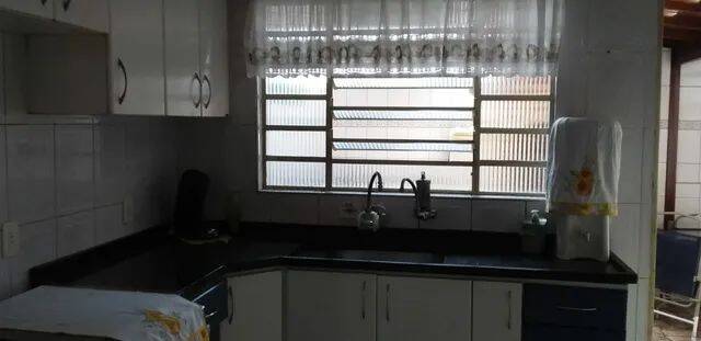 Casa à venda com 3 quartos, 125m² - Foto 3