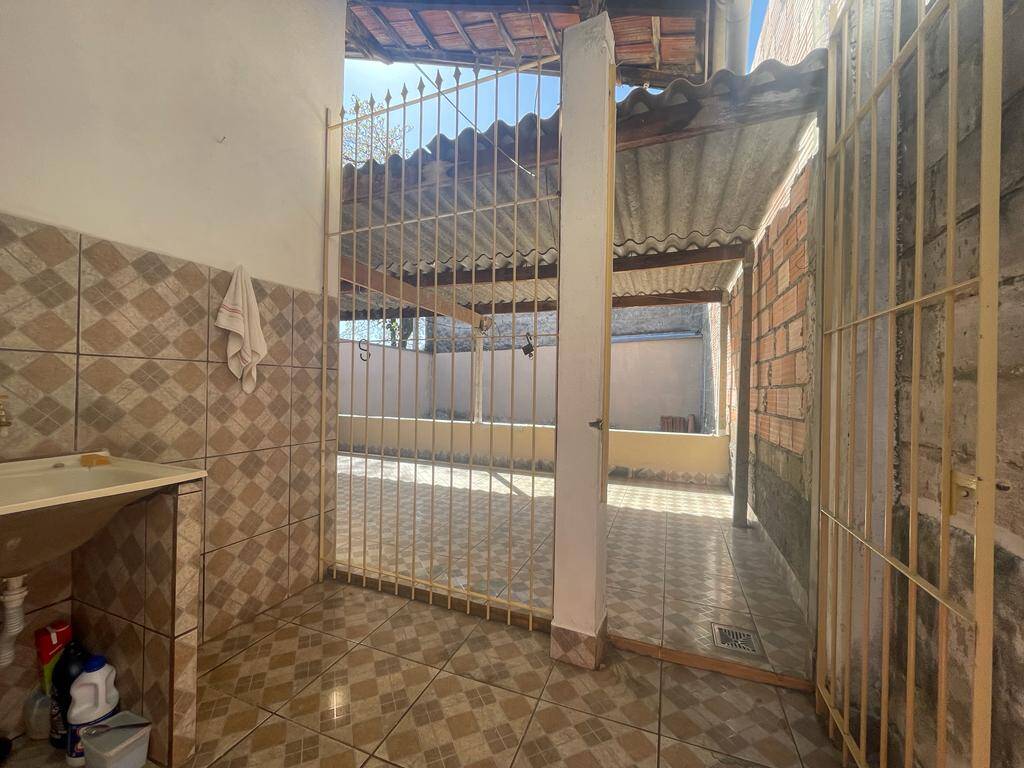 Casa à venda com 3 quartos, 147m² - Foto 12