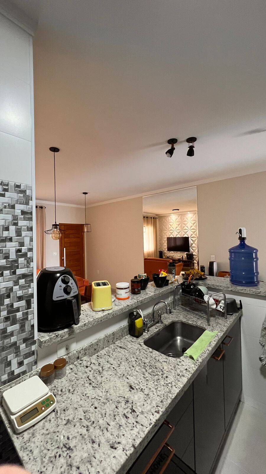 Casa à venda com 2 quartos, 75m² - Foto 7