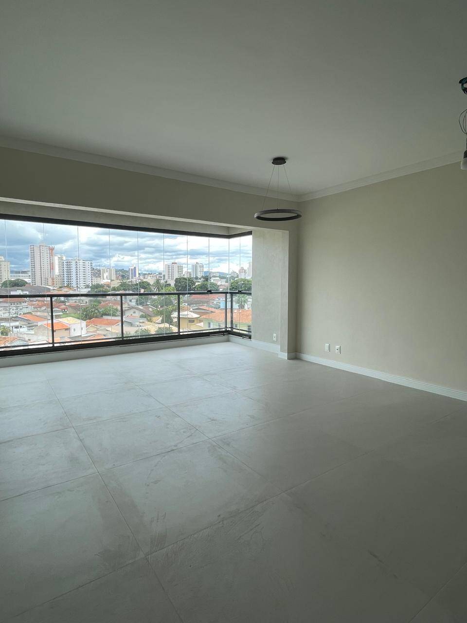 Apartamento para alugar com 3 quartos, 110m² - Foto 3