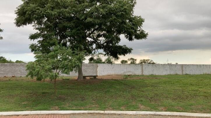 Terreno à venda, 384m² - Foto 1