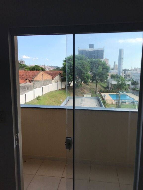 Apartamento à venda com 2 quartos, 80m² - Foto 9