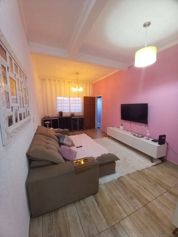 Sobrado à venda com 3 quartos, 140m² - Foto 1