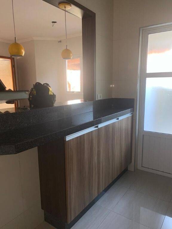 Casa à venda com 3 quartos, 92m² - Foto 4