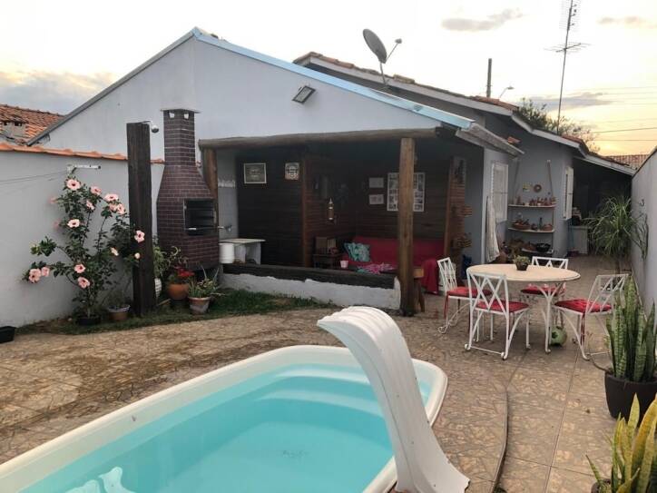 Casa à venda com 2 quartos, 80m² - Foto 2