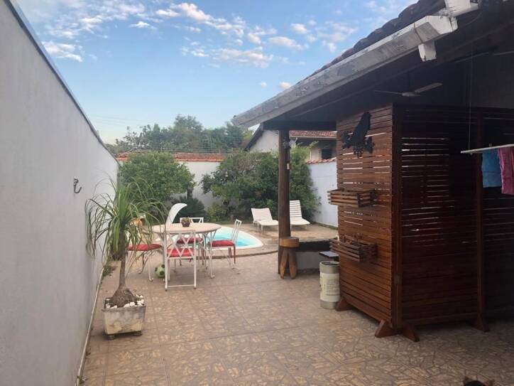 Casa à venda com 2 quartos, 80m² - Foto 4