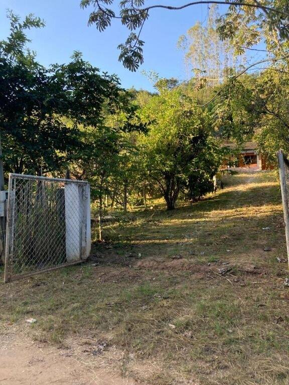 Chácara à venda com 2 quartos, 180m² - Foto 22