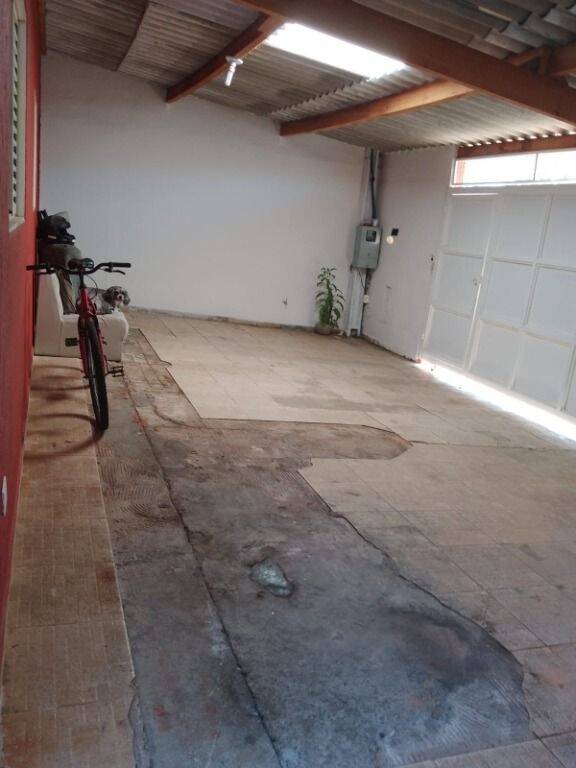 Casa à venda com 2 quartos, 135m² - Foto 3