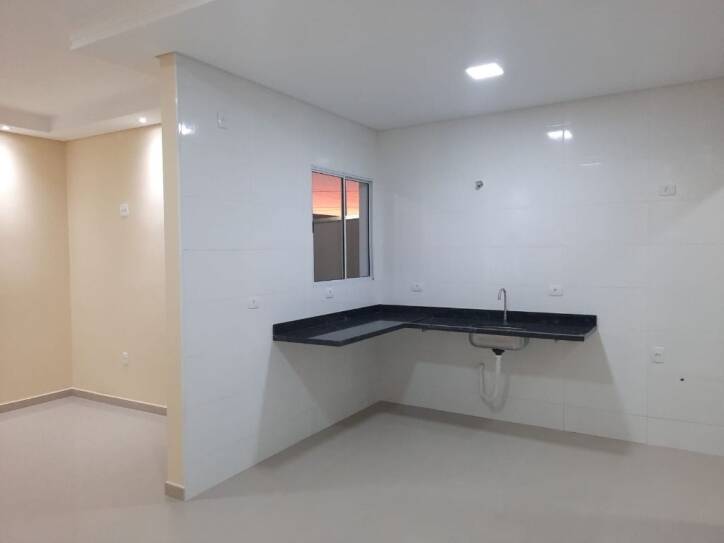 Casa à venda com 2 quartos, 72m² - Foto 8